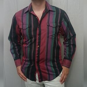 Vintage Wrangler Stripped Pearl Snap Button Down Size M/L